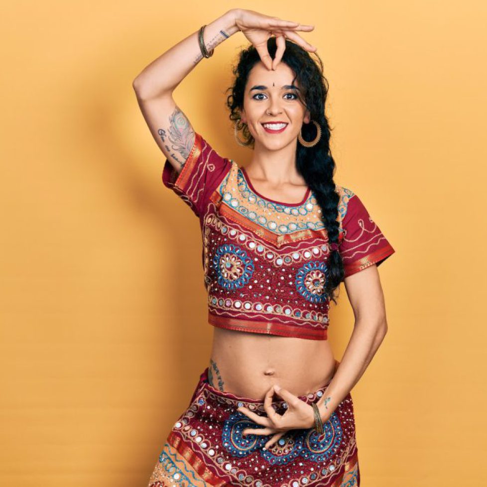 What do belly dancers wear?